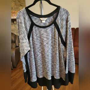 CJ Banks Black and Gray Long Sleeve Top